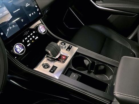 Certified 2025 Jaguar F-PACE R-Dynamic S image 19