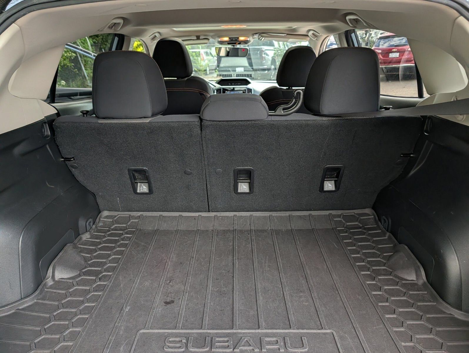 Used 2019 Subaru Crosstrek 2.0i Premium w/ Moonroof Package AWD/4WD image 20