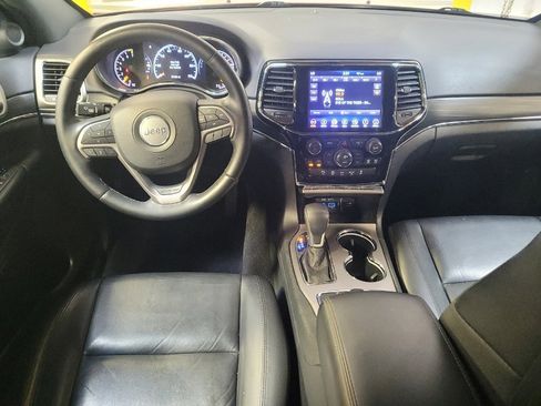 Used 2019 Jeep Grand Cherokee Limited image 22