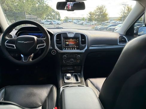 Used 2023 Chrysler 300 Touring L w/ Comfort Group RWD image 30