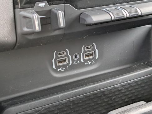 Used 2024 RAM 1500 Big Horn AWD/4WD image 22