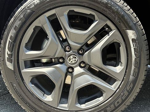 Used 2024 Toyota RAV4 Adventure AWD/4WD image 8