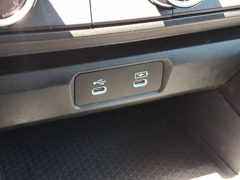 Certified 2023 Honda Accord EX image 24