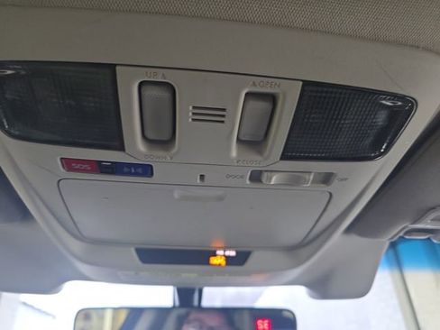 Used 2018 Subaru Outback 2.5i Premium image 23