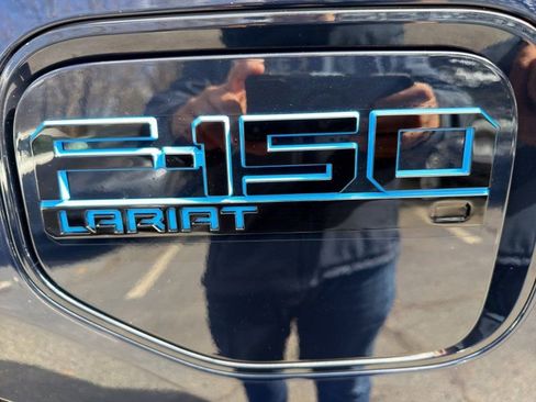 Used 2024 Ford F150 Lightning Lariat image 32