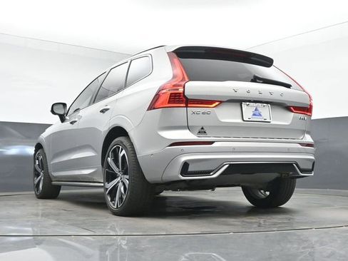 Used 2023 Volvo XC60 B6 Ultimate w/ Protection Package Premier AWD/4WD image 16