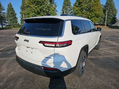 Used 2023 Jeep Grand Cherokee L Limited w/ Luxury Tech Group II AWD/4WD image 6