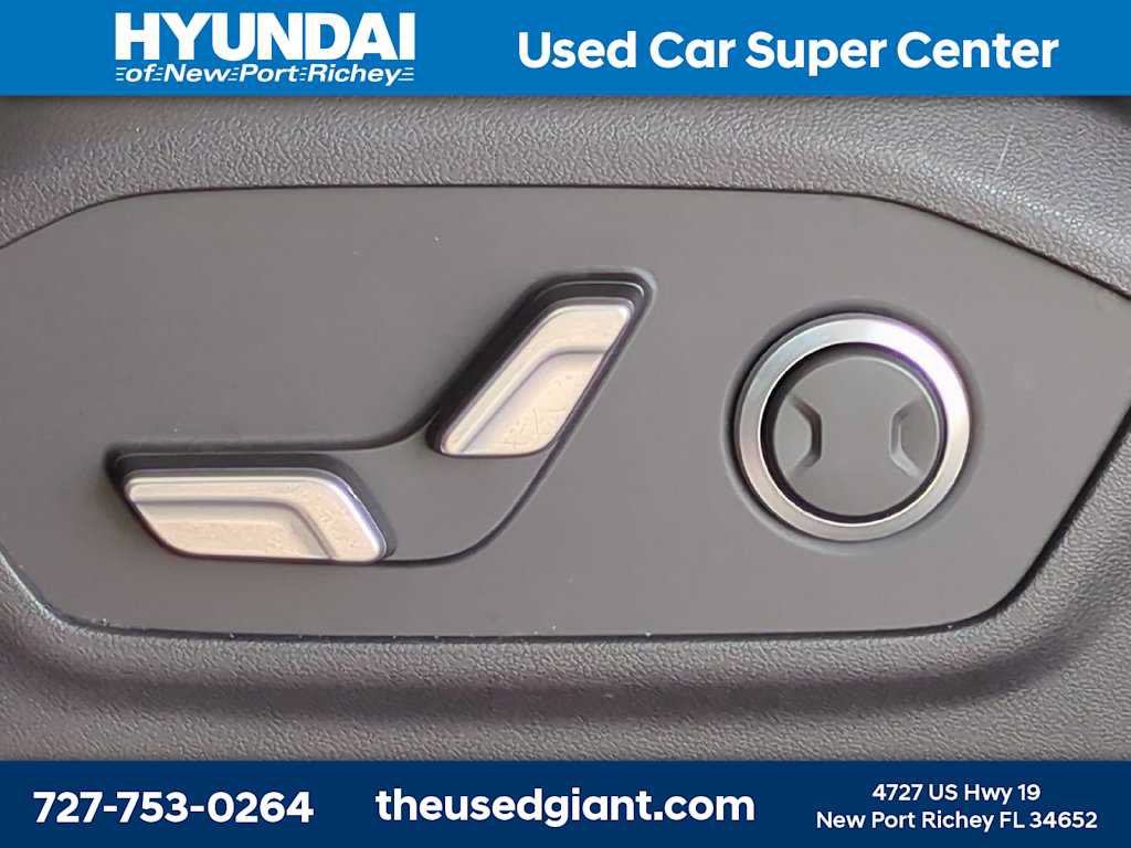 Used 2025 Hyundai Santa Fe XRT AWD/4WD image 22