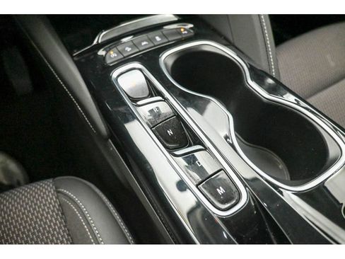 Used 2023 Buick Envision Preferred image 13