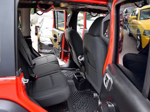 Used 2020 Jeep Wrangler Unlimited Sport image 10
