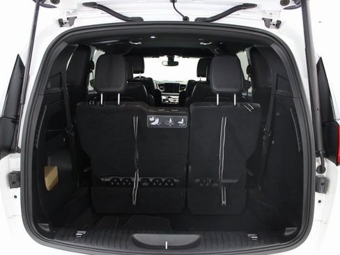 Used 2020 Chrysler Pacifica Touring-L Plus w/ S Appearance Package image 22