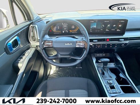 New 2026 Kia Sorento LX FWD image 15