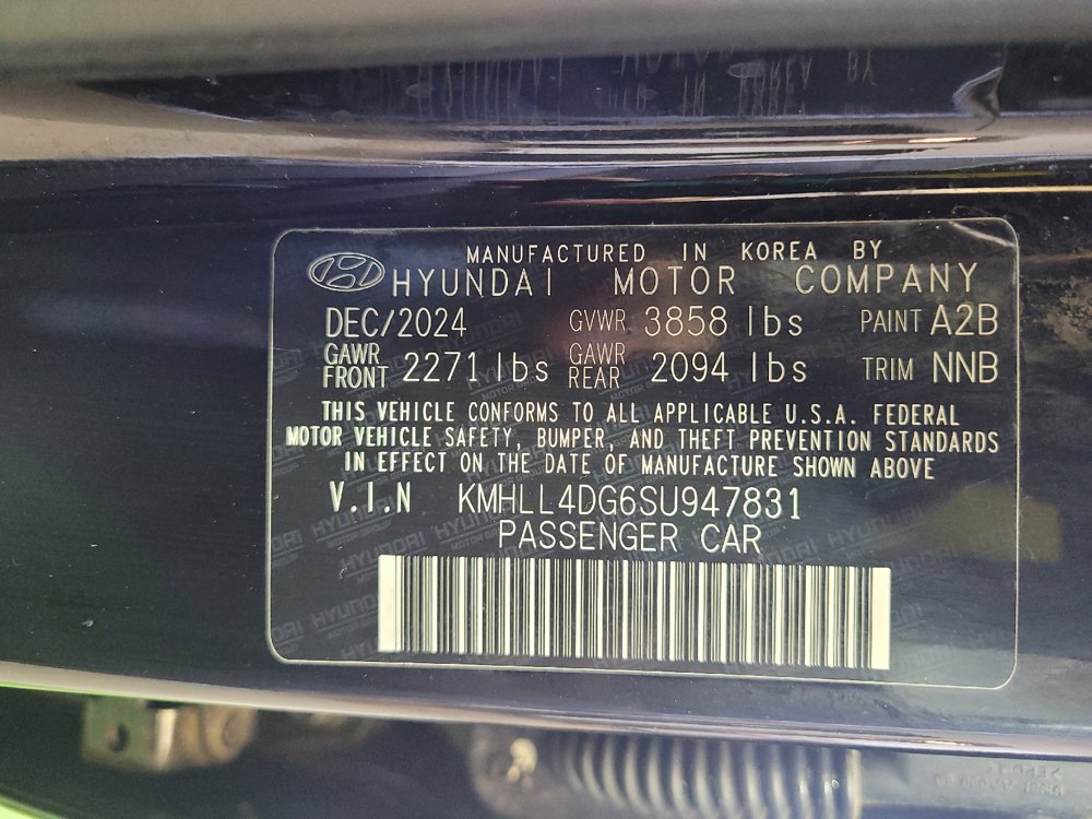 Used 2025 Hyundai Elantra SE FWD image 33