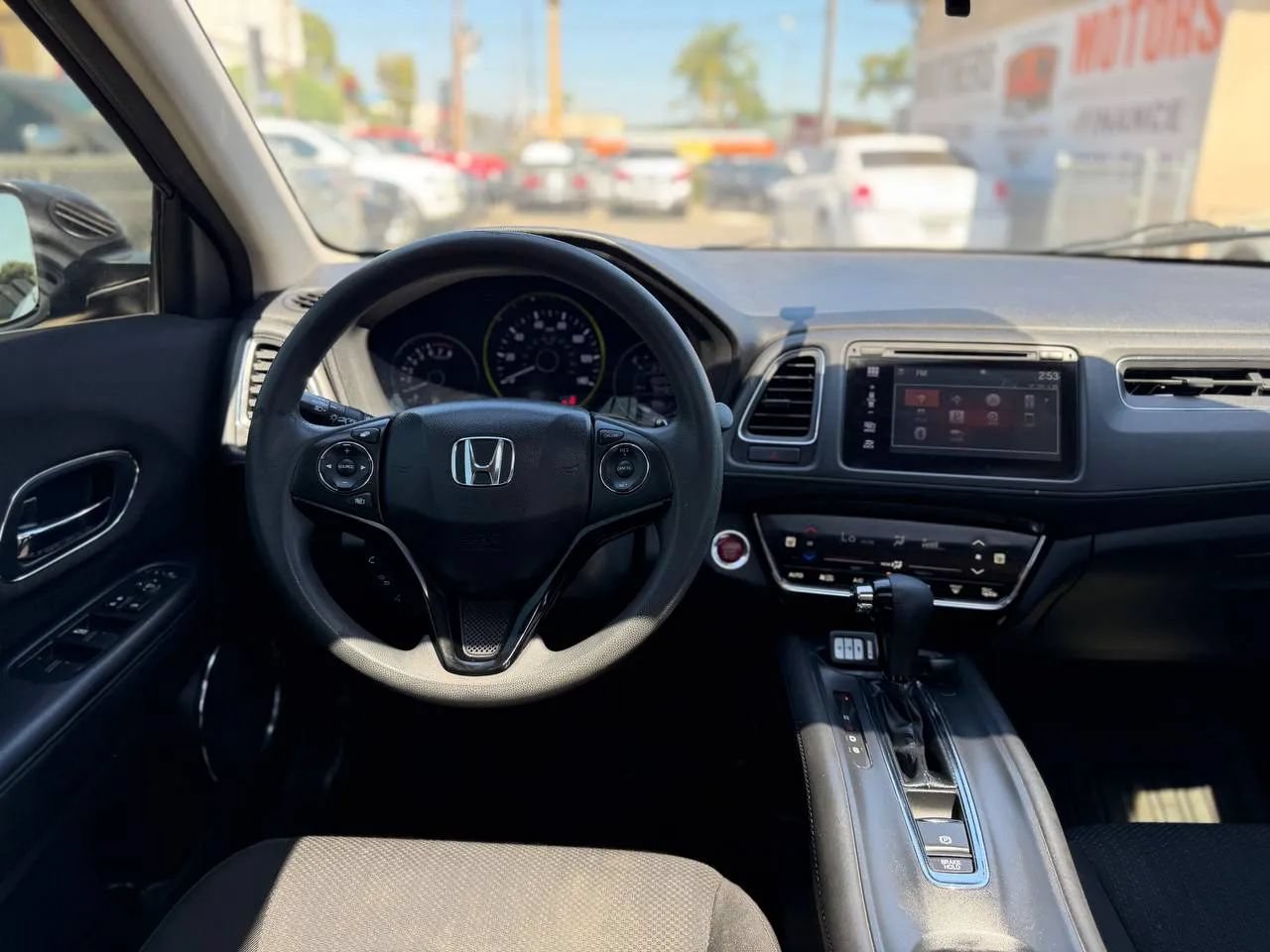 Used 2018 Honda HR-V EX image 34