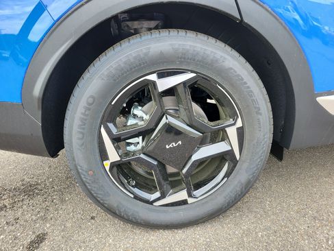 New 2026 Kia Sportage EX image 28