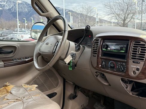 Used 2000 Ford F150 XLT image 23