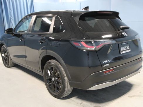 Used 2023 Honda HR-V Sport image 27