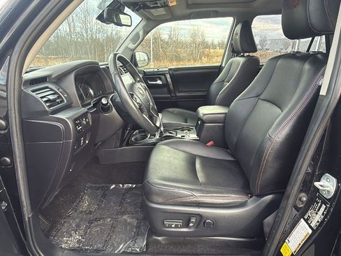 Used 2021 Toyota 4Runner TRD Off-Road Premium w/ Moonroof Package image 25