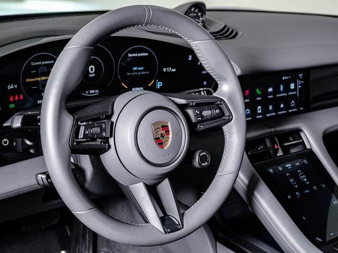 Used 2022 Porsche Taycan 4S image 19