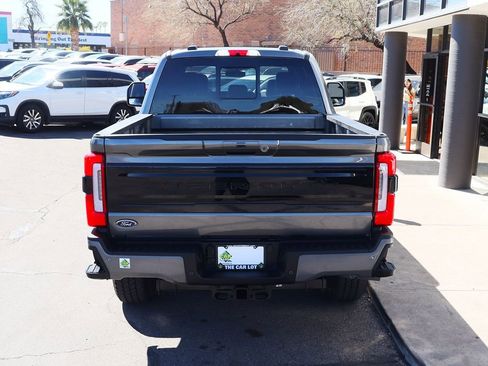 Used 2025 Ford F250 Platinum image 11