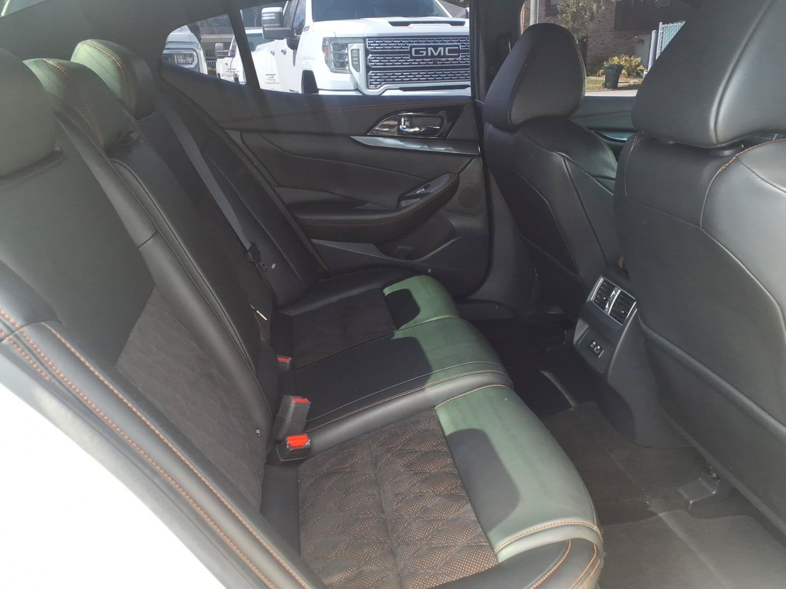 Used 2021 Nissan Maxima SR w/ Sport Mat Group FWD image 15