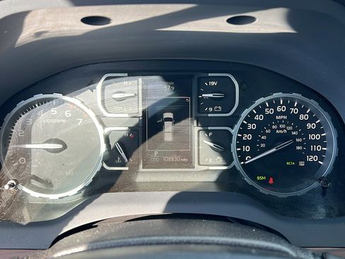 Used 2020 Toyota Tundra Limited image 10