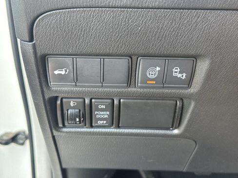 Used 2017 Nissan Armada Platinum w/ Captain Seat Package RWD image 24