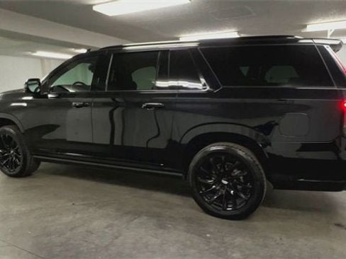 Certified 2023 Cadillac Escalade ESV Sport w/ LPO, ONYX Package image 6