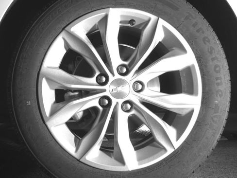 Used 2025 Chevrolet Malibu LT FWD image 28