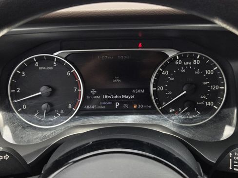 Certified 2023 Nissan Rogue SV FWD image 27