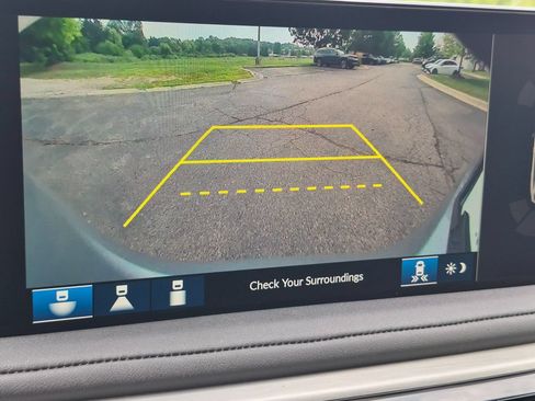 Certified 2025 Acura MDX SH-AWD w/ Technology Package image 22