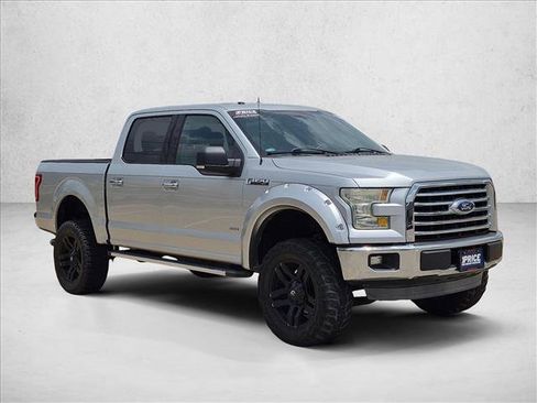 Used 2015 Ford F150 XLT w/ Equipment Group 301A Mid RWD image 3