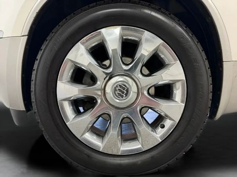 Used 2011 Buick Enclave CXL FWD image 25