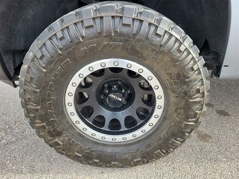 Used 2023 Chevrolet Silverado 1500 Custom Trail Boss w/ LPO, Dark Essentials Package image 14