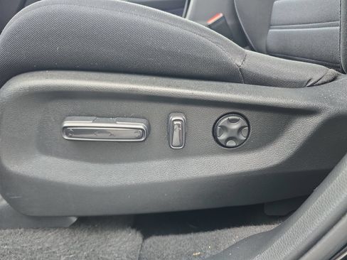 Used 2021 Honda CR-V EX image 16