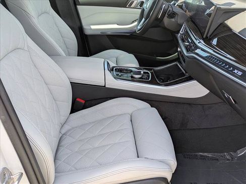 Used 2025 BMW X5 xDrive40i w/ Climate Comfort Package AWD/4WD image 22
