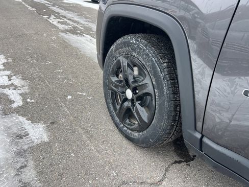 Used 2023 Jeep Compass Latitude w/ Convenience Group image 31