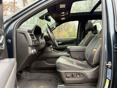 Used 2021 GMC Yukon AT4 w/ AT4 Premium Package image 11