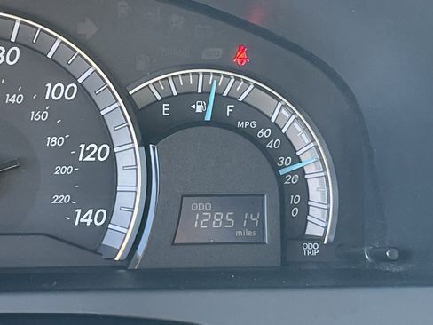 Used 2012 Toyota Camry SE image 10