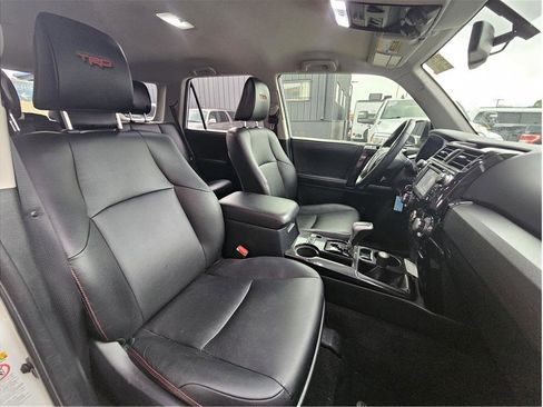 Used 2017 Toyota 4Runner TRD Pro AWD/4WD image 4