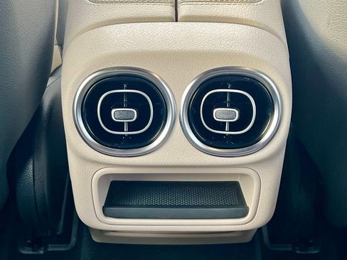 Certified 2023 Mercedes-Benz C 300 4MATIC Sedan image 27