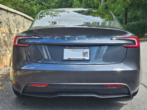 Used 2024 Tesla Model 3 Long Range RWD image 9