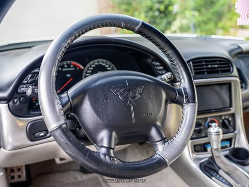 Used 2000 Chevrolet Corvette Coupe RWD image 57