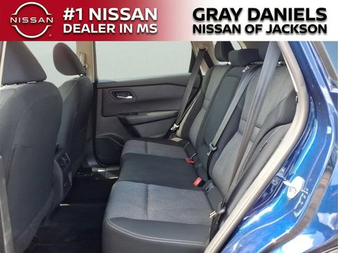 Used 2024 Nissan Rogue SV AWD/4WD image 26
