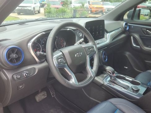 Used 2023 Chevrolet Blazer RS FWD image 13