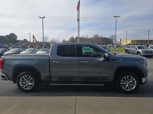 Used 2020 GMC Sierra 1500 SLT w/ SLT Premium Package image 6