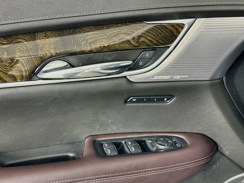Used 2022 Cadillac XT6 Premium Luxury FWD image 18