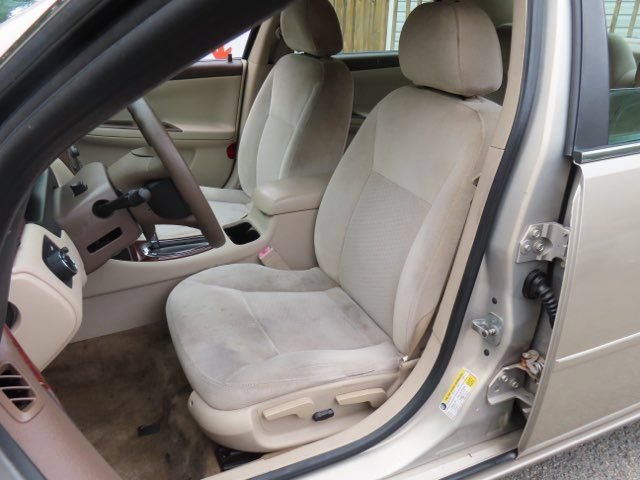 Used 2008 Chevrolet Impala LT FWD image 17