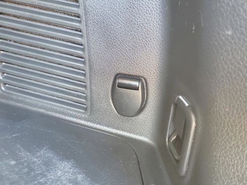 Certified 2017 Nissan Rogue SV w/ Midnight Edition image 8