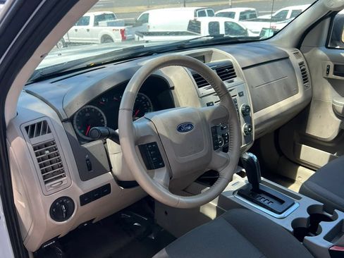 Used 2011 Ford Escape 2WD Hybrid image 9